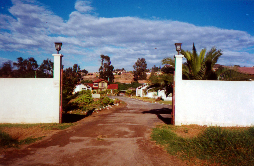Entrada.jpg (122717 bytes)